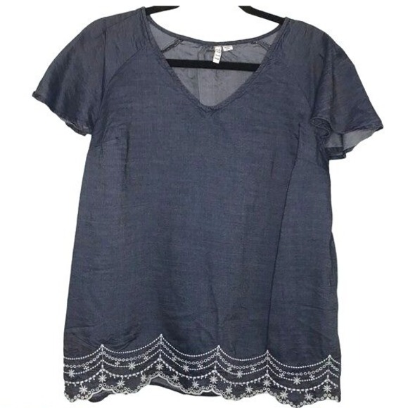 ELLE Tops - ELLE Lyocell Top Womens Size‎ M Medium Blue Tencel Embroidered Scallop Lace Hem